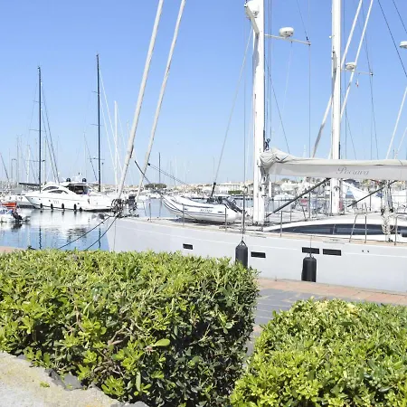 Cap D'agde, 1 Piece, 2 Personnes - Fr-1-249-355